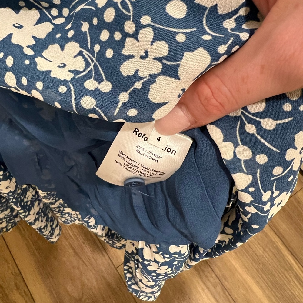 NWOT REFORMATION NANTES Midi Dress Blue White Floral Size 4! - Picture 6 of 7
